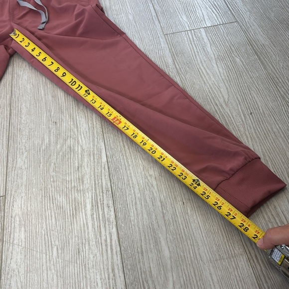 NWT Figs Zamora Jogger Scrub High Waist Pants in Mauve size XS R - Picture 10 of 14